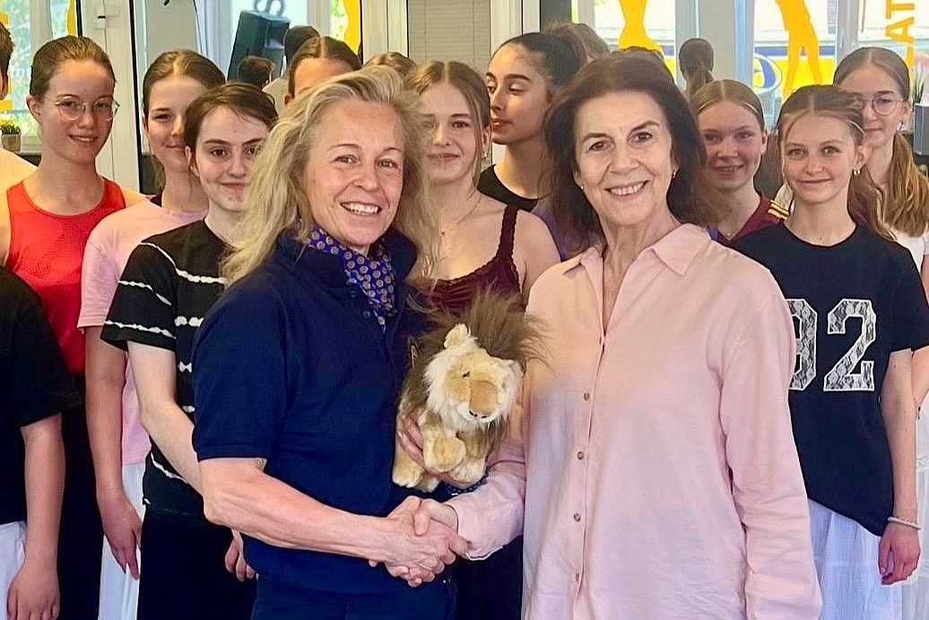 Meike Liekefett (LC) und Andrea Simmendinger (Sonatini) vor einigen Stagekids